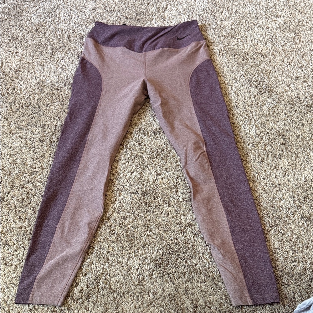 Nike Two-Tone Mauve/Purple Leggings